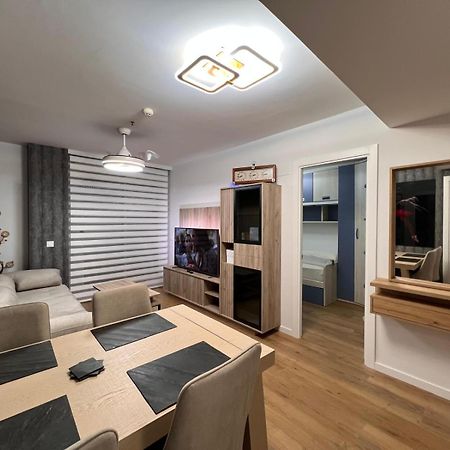 Blois Apartments ริวาส-วาเคียมาดริด ภายนอก รูปภาพ