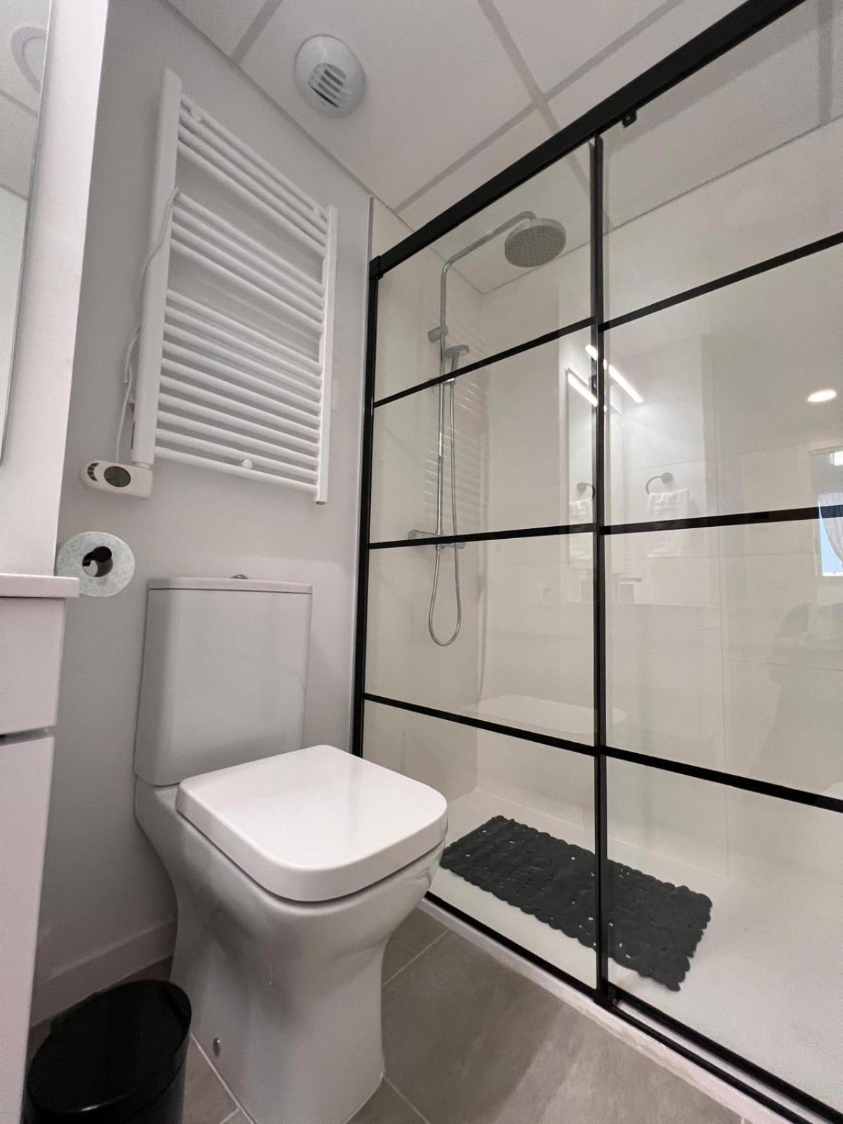 Blois Apartments ริวาส-วาเคียมาดริด ภายนอก รูปภาพ